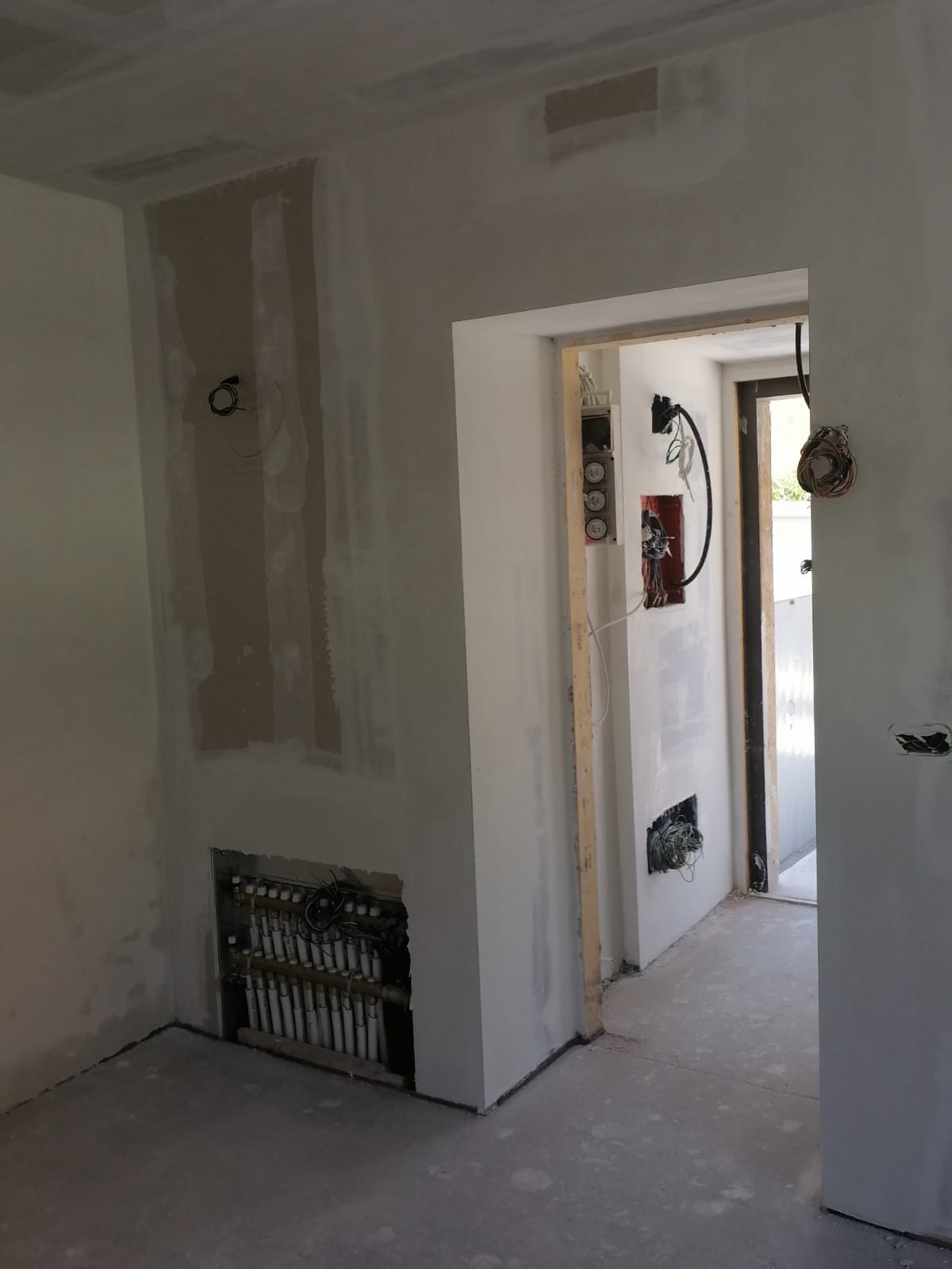 Pareti e rivestimento in gesso rivestito