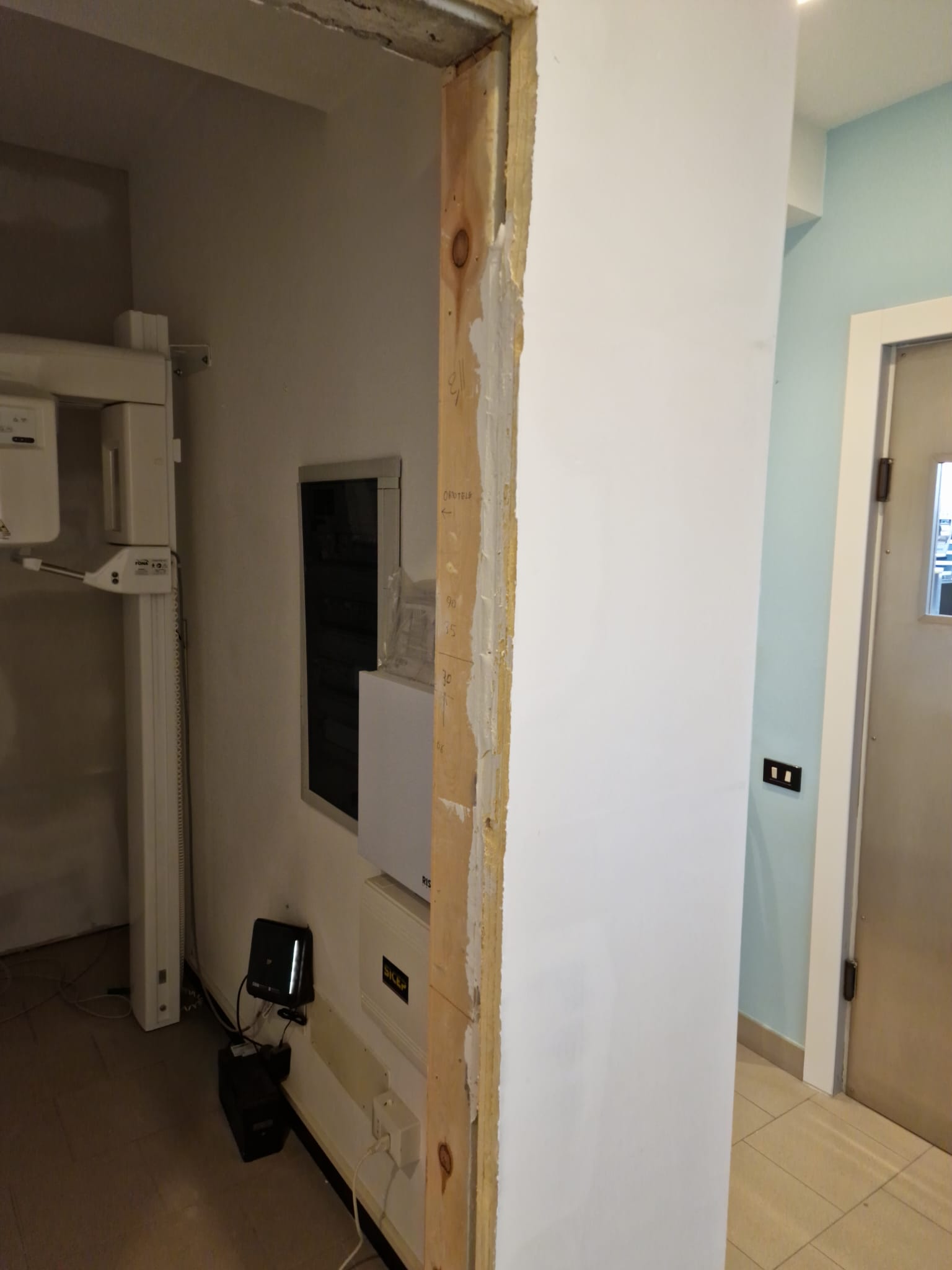 Pareti e rivestimento in gesso rivestito